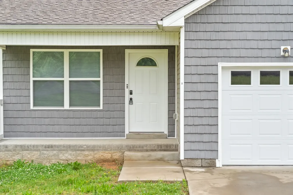 1709 Evans Road Clarksville TN 37042