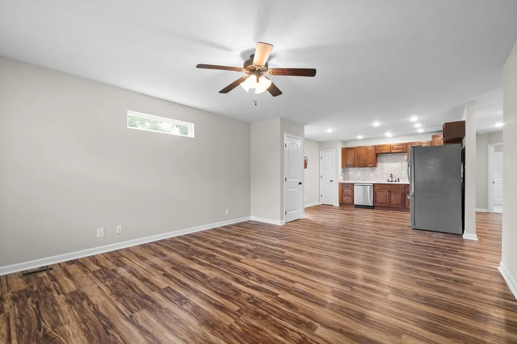 1709 Evans Road Clarksville TN 37042