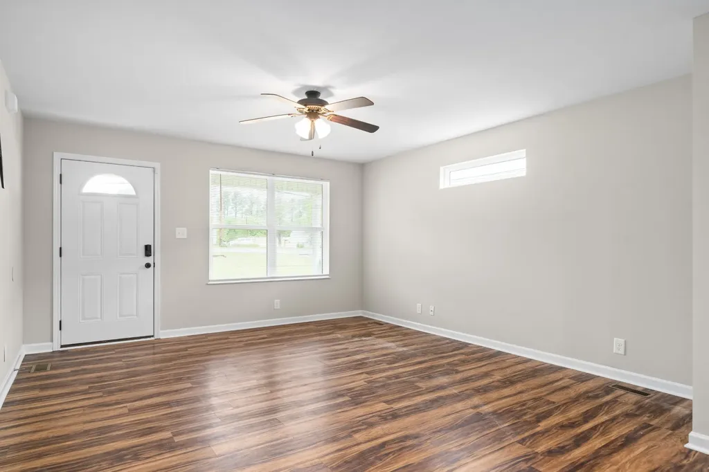 1709 Evans Road Clarksville TN 37042