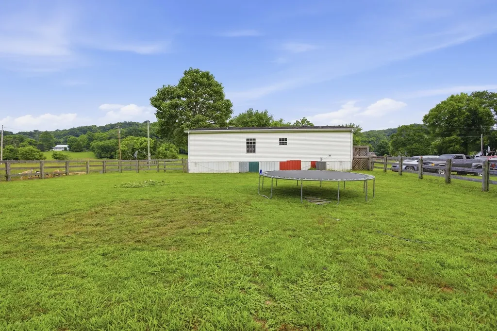 2907 Dodson Gap Road Culleoka TN 38451
