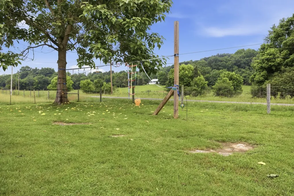 2907 Dodson Gap Road Culleoka TN 38451