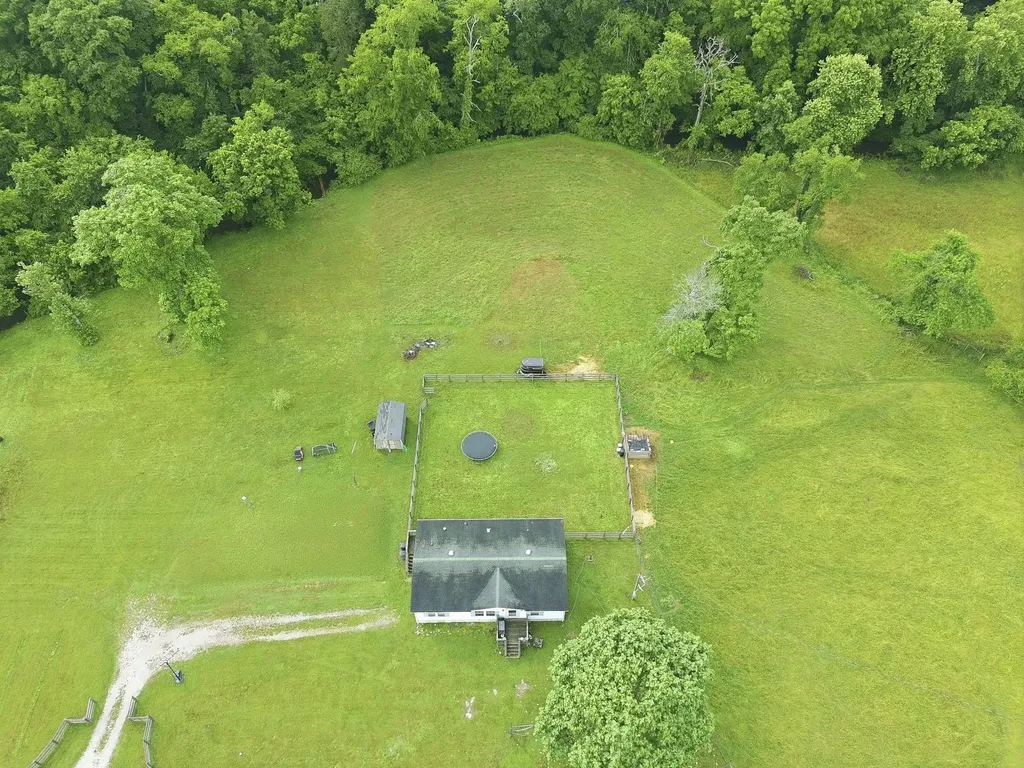 2907 Dodson Gap Road Culleoka TN 38451