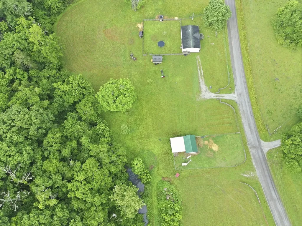 2907 Dodson Gap Road Culleoka TN 38451
