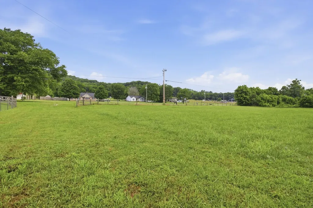2907 Dodson Gap Road Culleoka TN 38451