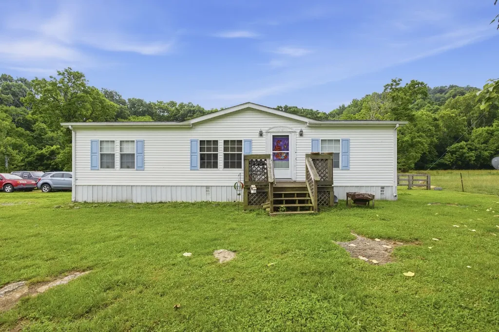2907 Dodson Gap Road Culleoka TN 38451