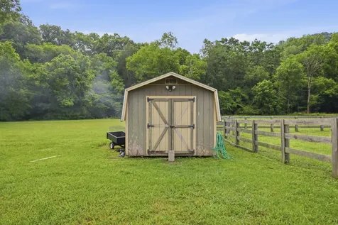 2907 Dodson Gap Road Culleoka TN 38451