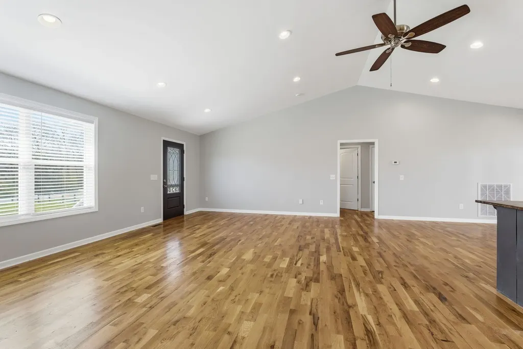 1041 Twin Creek Road Charlotte TN 37036