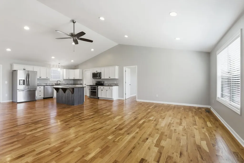 1041 Twin Creek Road Charlotte TN 37036
