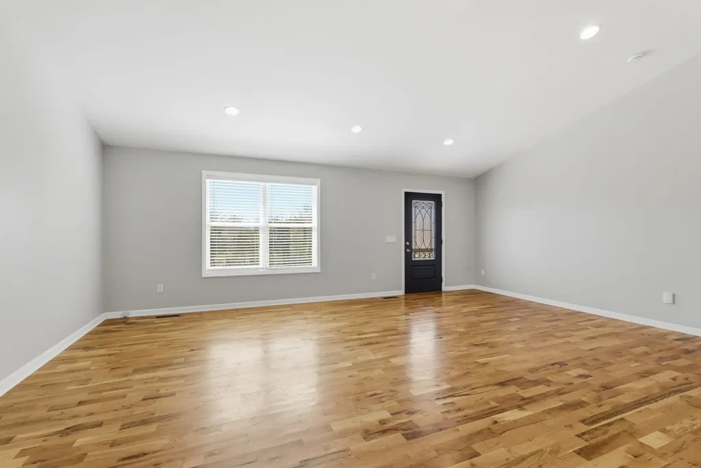 1041 Twin Creek Road Charlotte TN 37036