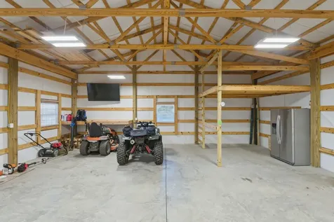 1041 Twin Creek Road Charlotte TN 37036