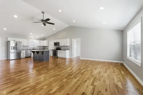 1041 Twin Creek Road Charlotte TN 37036