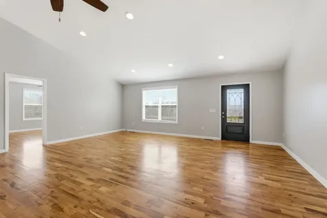 1041 Twin Creek Road Charlotte TN 37036