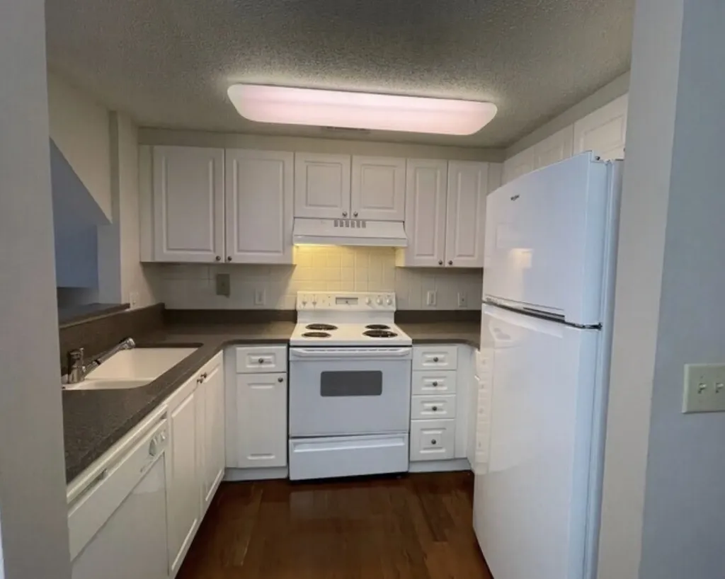 2011 Stokes Lane Nashville TN 37215