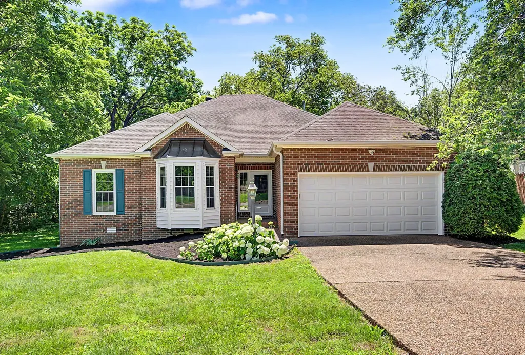 5113 Millbrook Drive Nashville TN 37221