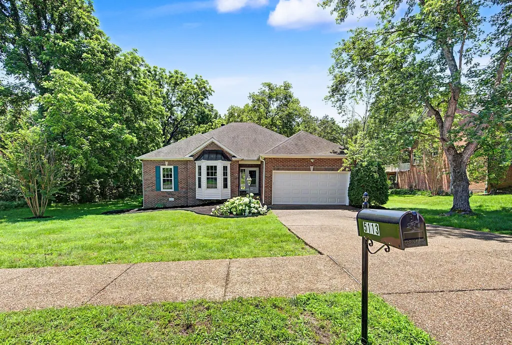 5113 Millbrook Drive Nashville TN 37221