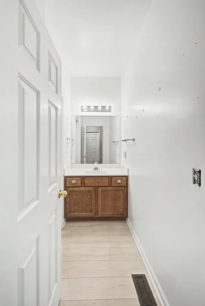 5113 Millbrook Drive Nashville TN 37221