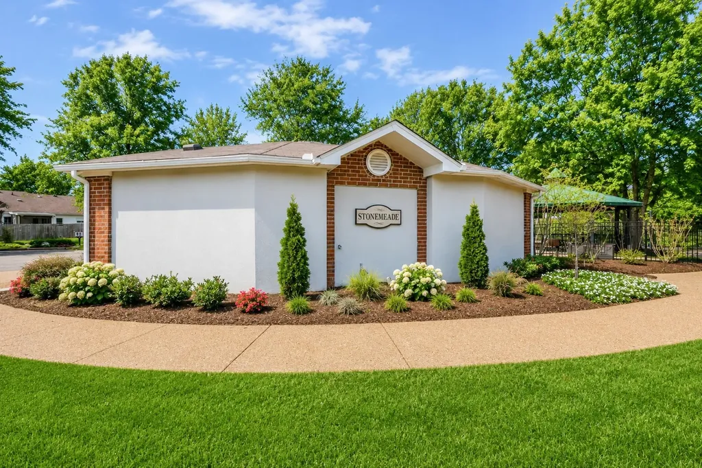 5113 Millbrook Drive Nashville TN 37221