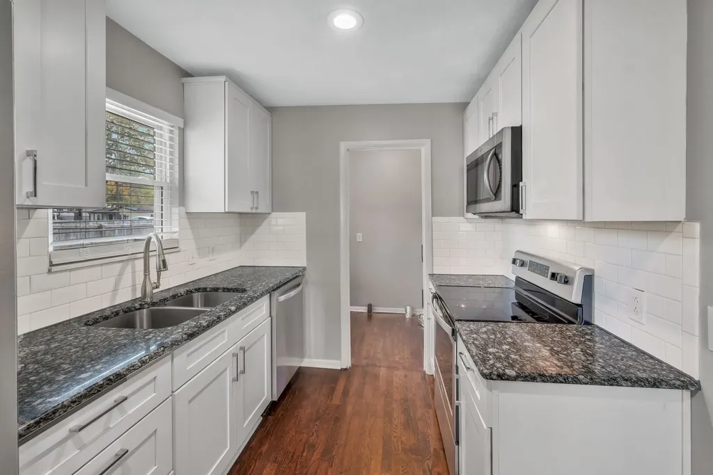 2721 Jones Avenue Nashville TN 37207