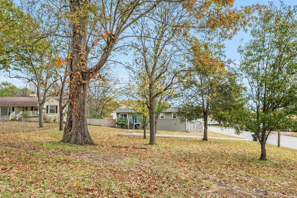 2721 Jones Avenue Nashville TN 37207