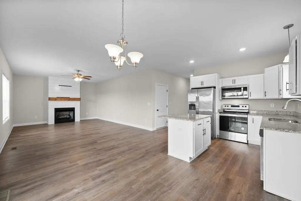668 Crestone Court Clarksville TN 37042