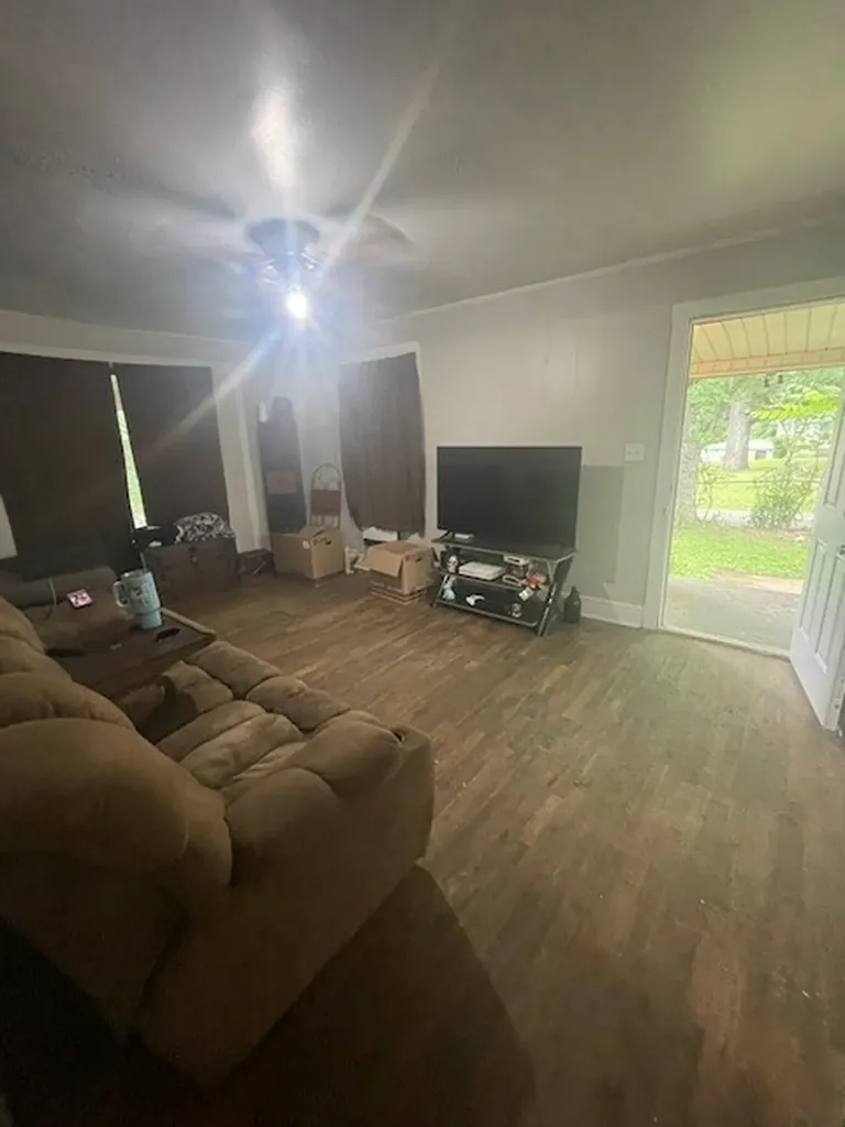 103 E High Street Ethridge TN 38456