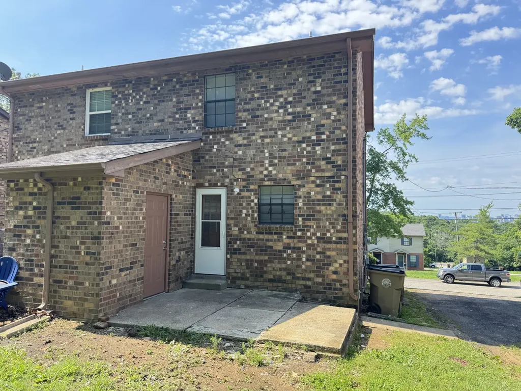 3010 Conviser Drive Nashville TN 37207
