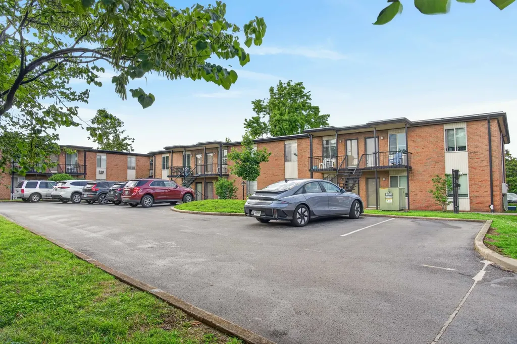 2601 Hillsboro Pike Nashville TN 37212