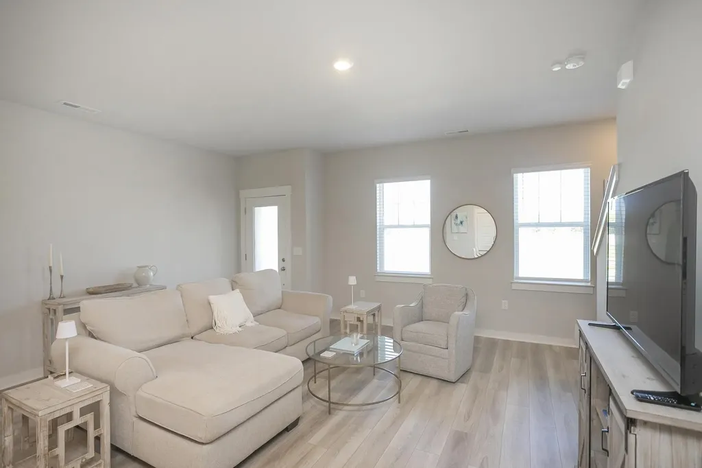 517 Swanholme Drive Murfreesboro TN 37128
