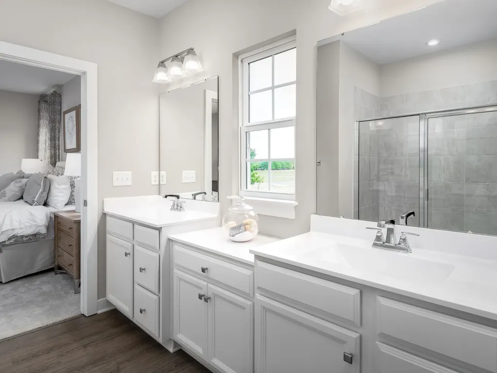 5043 Kensington Way Pleasant View TN 37146