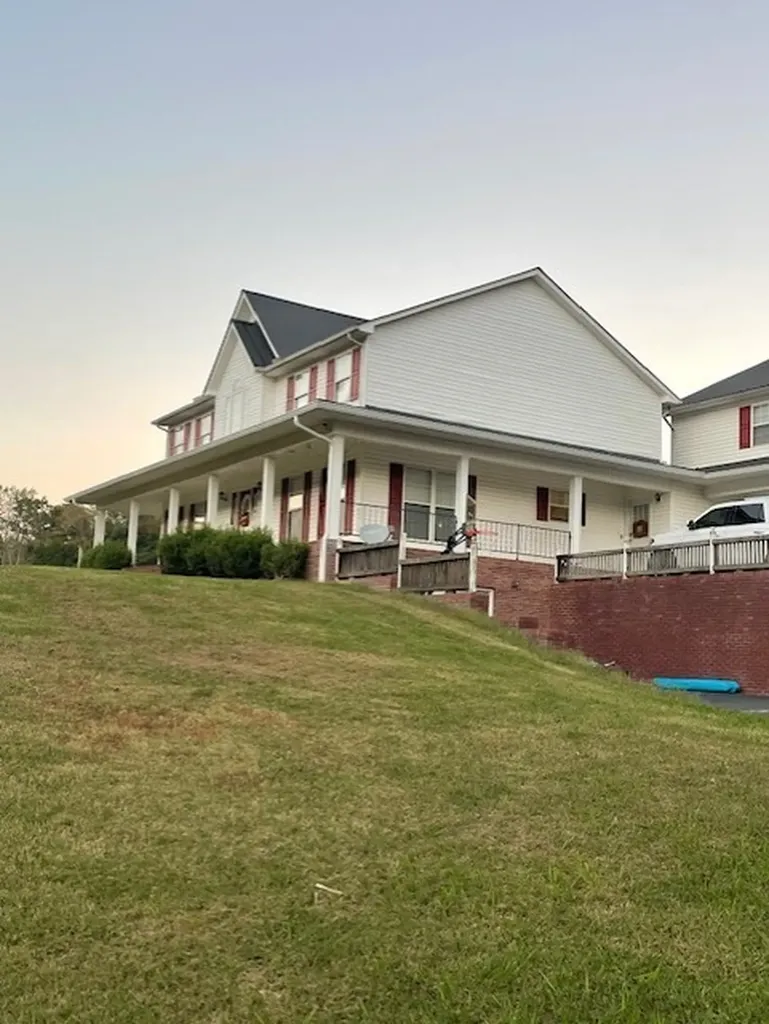 420 Long Branch Road Lawrenceburg TN 38464
