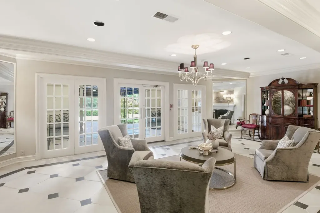 3737 W End Avenue Nashville TN 37205