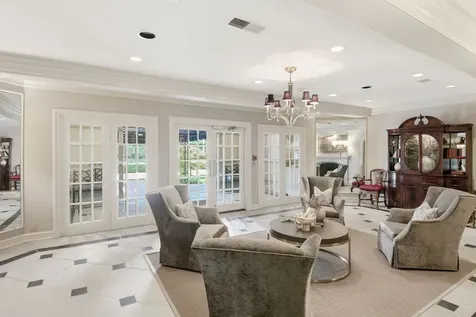 3737 W End Avenue Nashville TN 37205