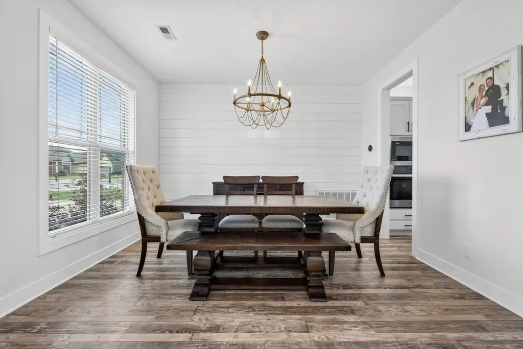 300 Lowline Drive Clarksville TN 37043