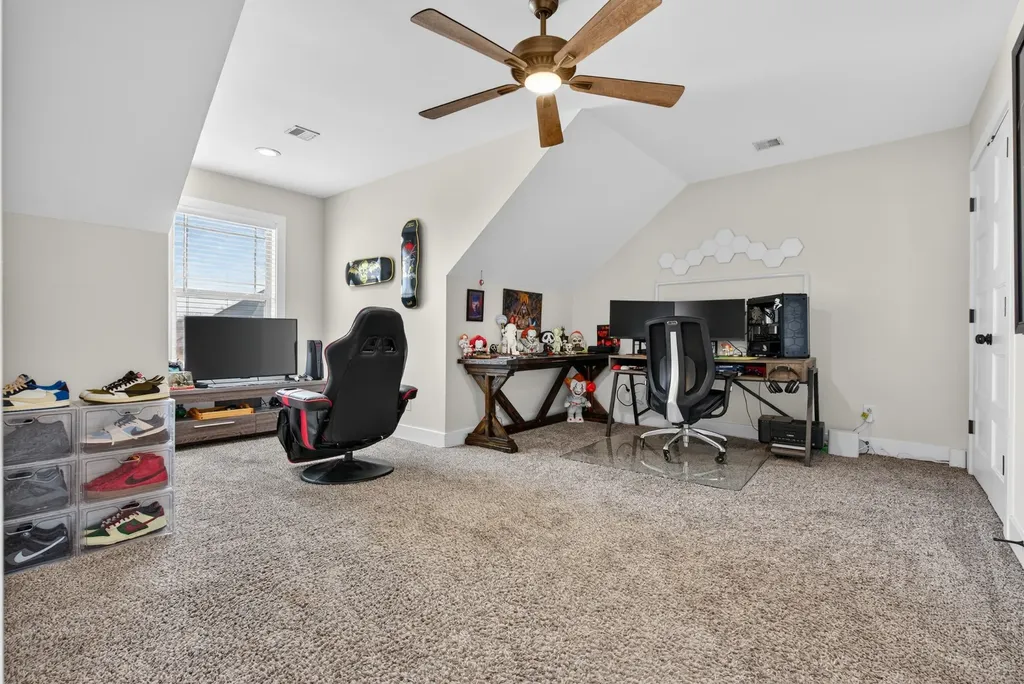 300 Lowline Drive Clarksville TN 37043