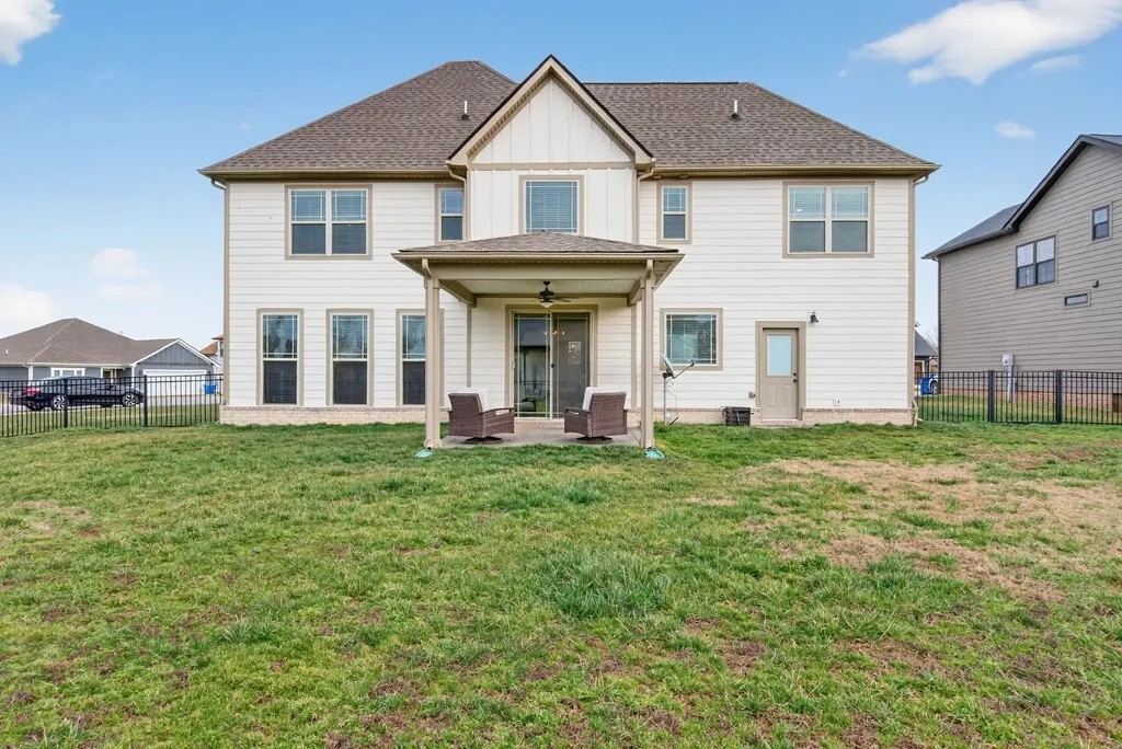 300 Lowline Drive Clarksville TN 37043