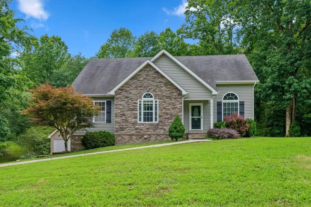 506 Daugherty Lane Burns TN 37029