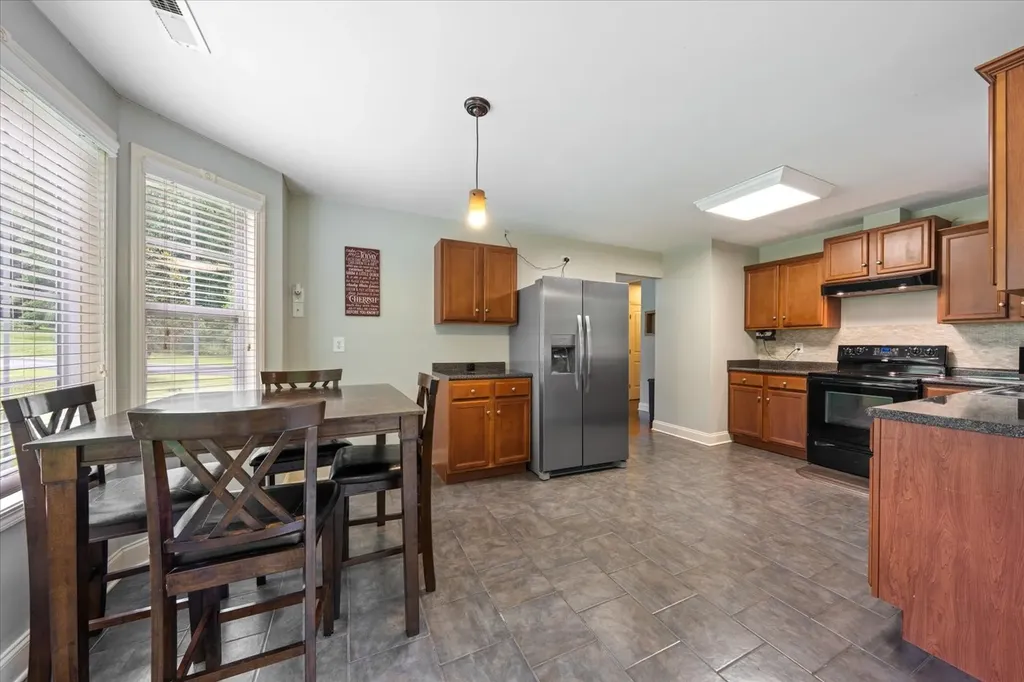 506 Daugherty Lane Burns TN 37029