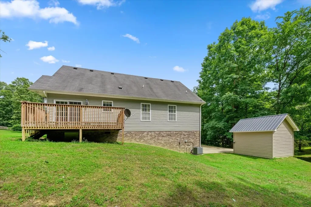506 Daugherty Lane Burns TN 37029