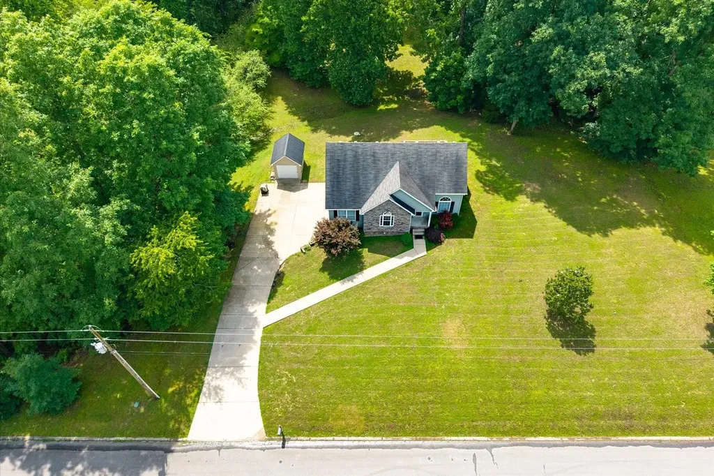 506 Daugherty Lane Burns TN 37029