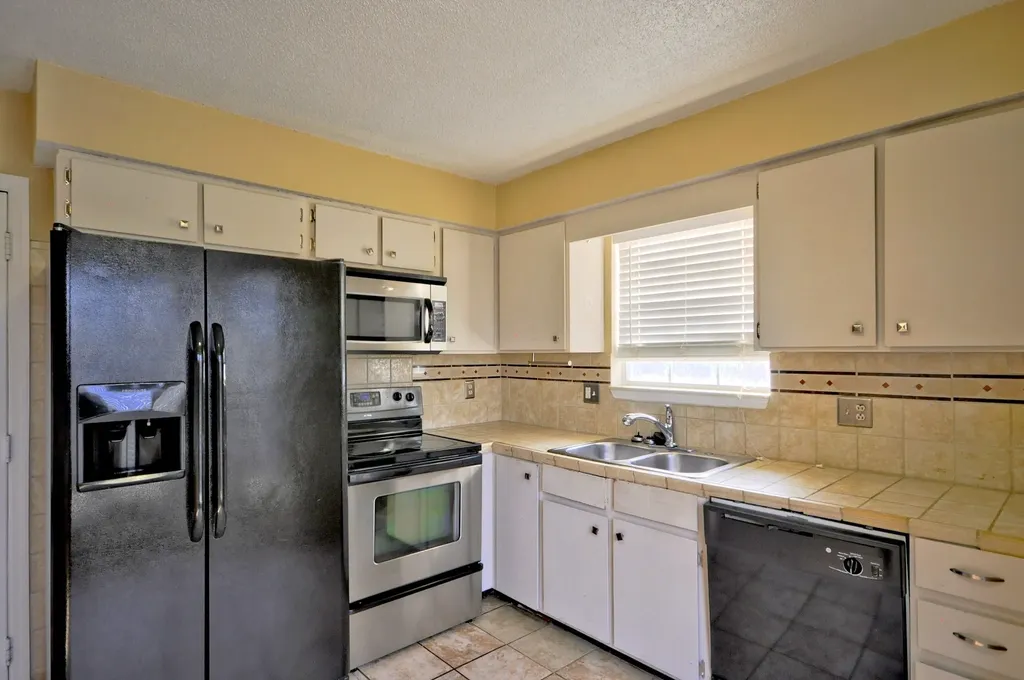 1942 Timberline Way Clarksville TN 37042