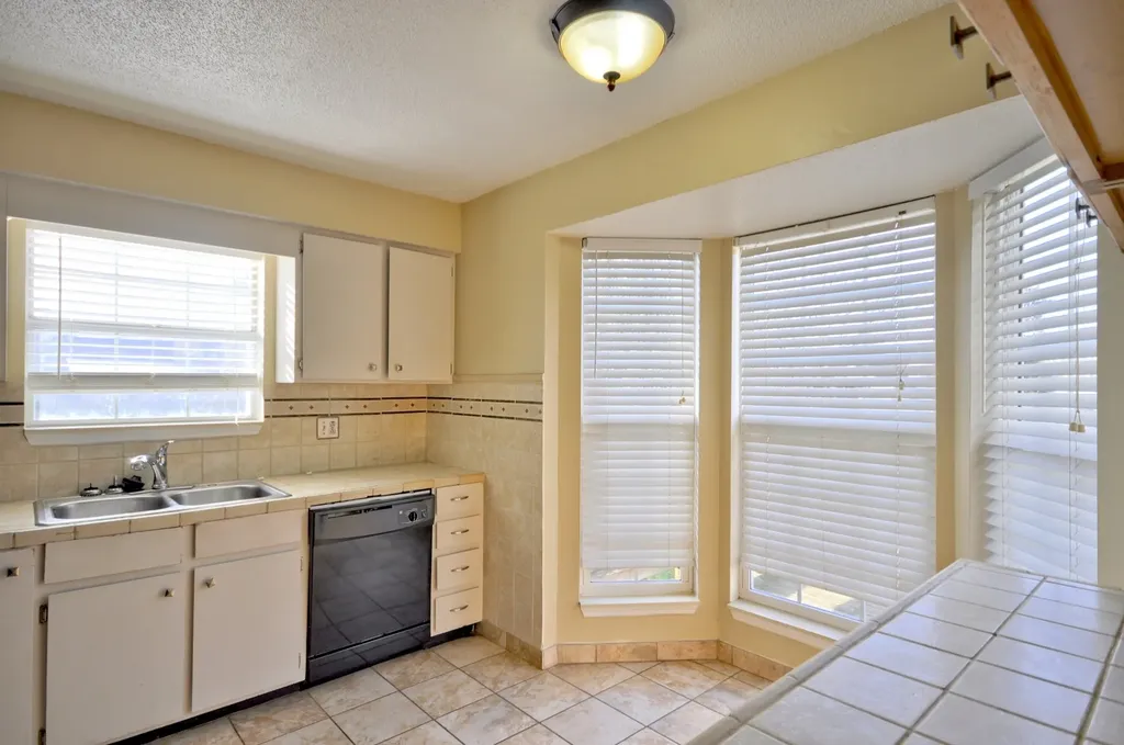 1942 Timberline Way Clarksville TN 37042