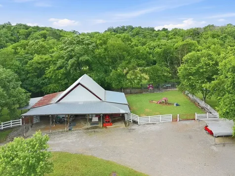 6222 Cayce Lane Columbia TN 38401