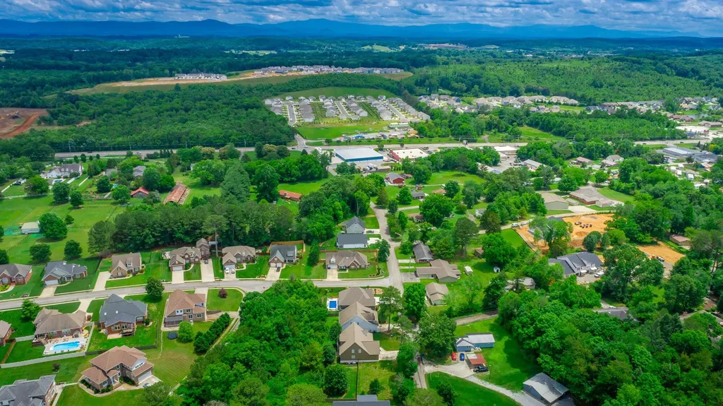 268 56th Street, NW Cleveland TN 37312