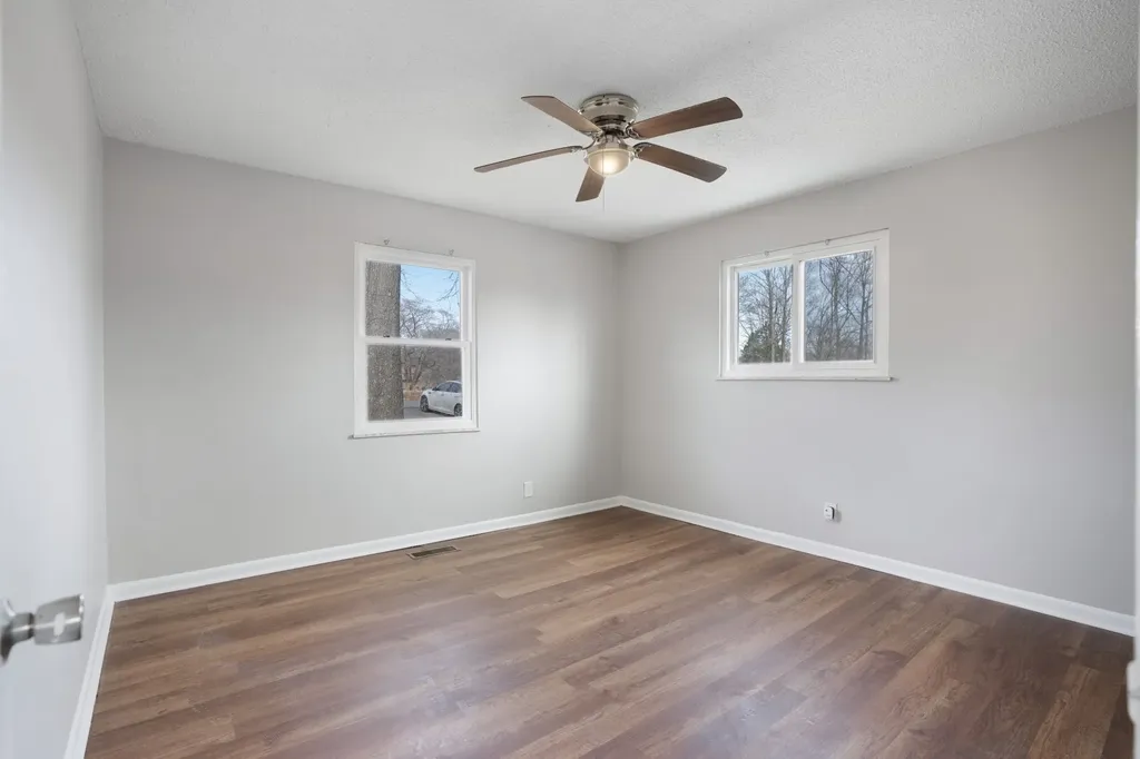 2016 Rosemary Drive Clarksville TN 37042