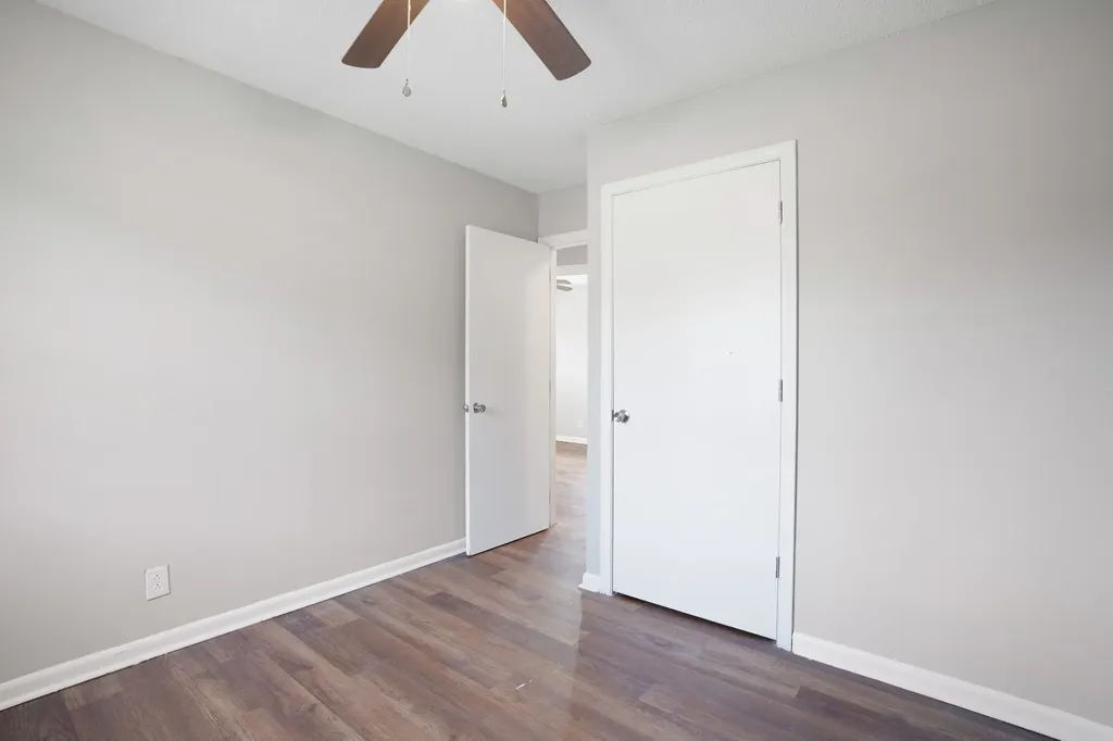 2016 Rosemary Drive Clarksville TN 37042