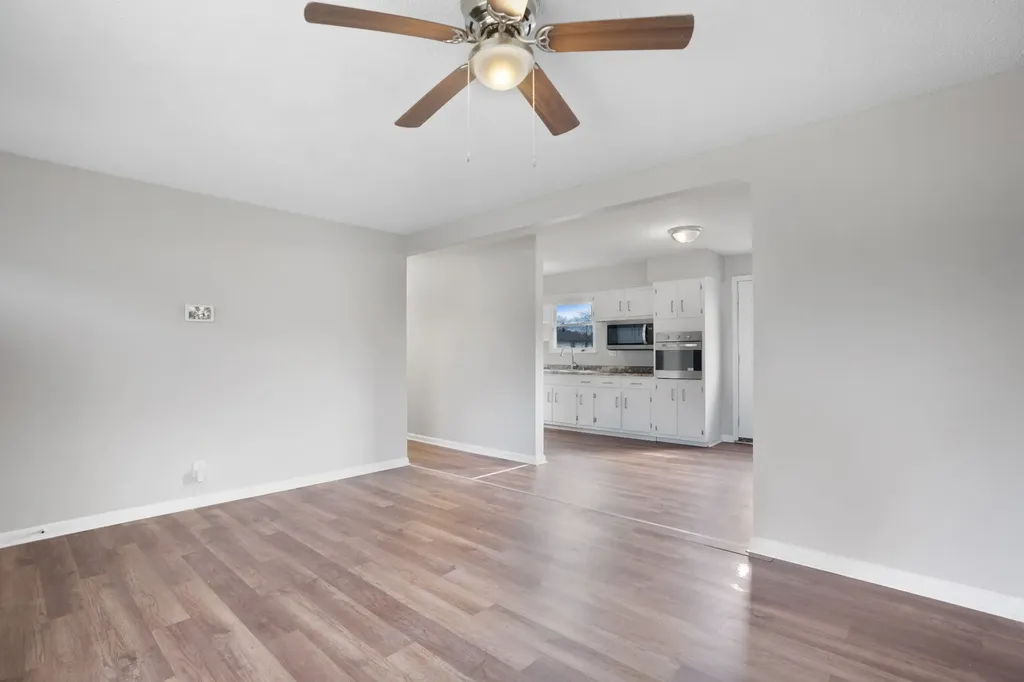 2016 Rosemary Drive Clarksville TN 37042