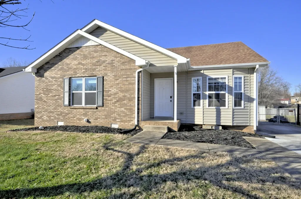 422 Woodale Drive Clarksville TN 37042