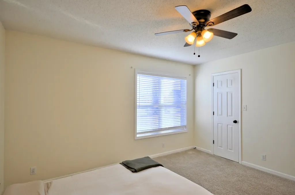 422 Woodale Drive Clarksville TN 37042