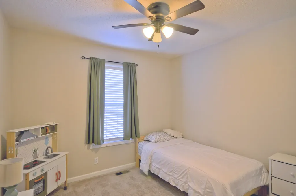 422 Woodale Drive Clarksville TN 37042