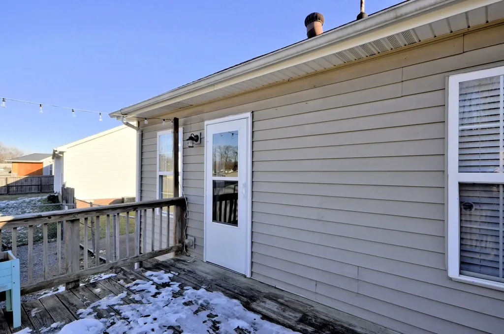 422 Woodale Drive Clarksville TN 37042